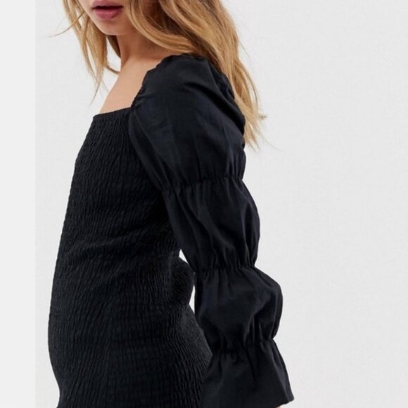 NWT Bershka Ruched Dress - Picture 4 of 4